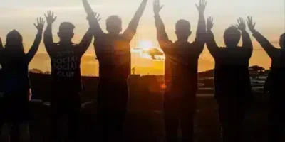 قصة الأصدقاء وحب المساعدة