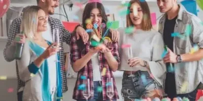 بوستات عيد ميلاد للأصدقاء