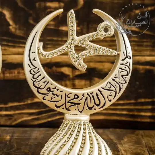 دفاع حسان بن ثابت عن الرسول