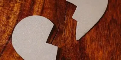 بوستات حزينة عن الفراق