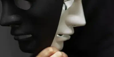 حالات واتس اب عن الكذب والنفاق