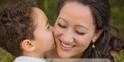 عبارة عن ابني الصغير كلام حلو عن أبني الاصغر