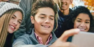 جمل عن الصداقة قصيره جدا